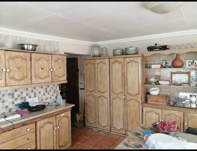 FARM FOR SALE IN WALKERVILLE CENTRAL